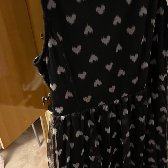 ( Like New )  Size 8 Dresses - Picture 6 of 6